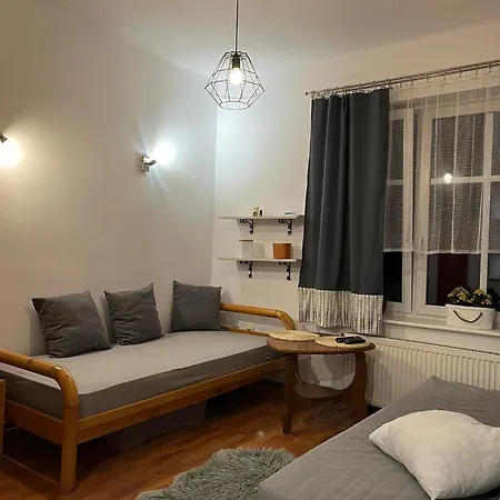 Apartman 03 *